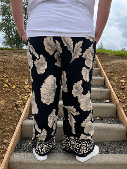 Pantalon à imprimé fleurs