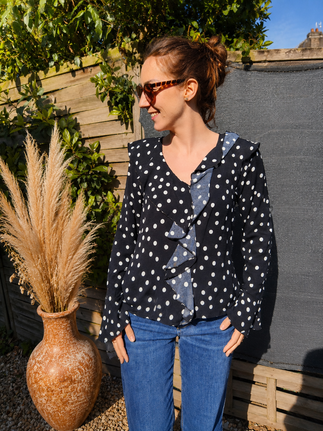blouse à  pois et volant